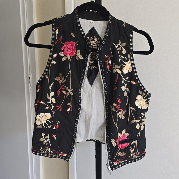 Biya vest - Picture 10 of 11